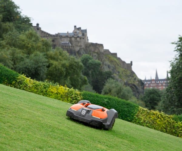 Robotic Lawnmowers Husqvarna Lawn Robot HUSQVARNA 450X Automower